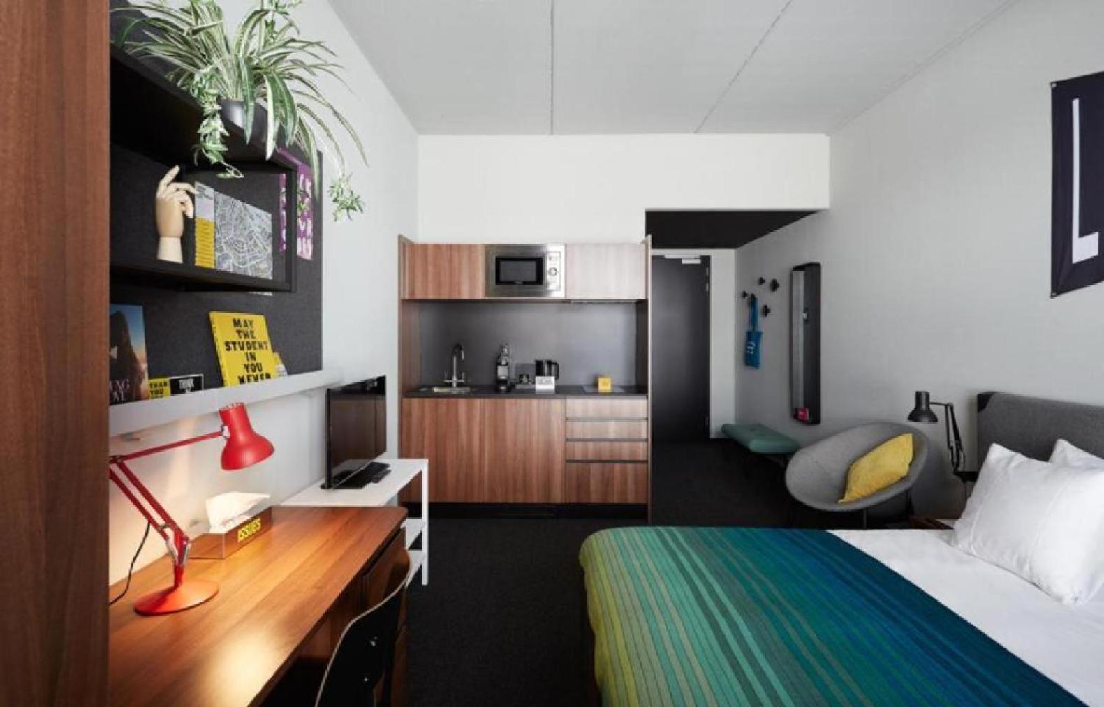 Hotel The Social Hub 4*